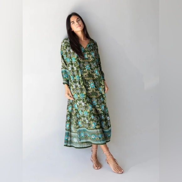 NATURAL LIFE Dresses & Skirts - Natural Life Floral Green Maxi Dress